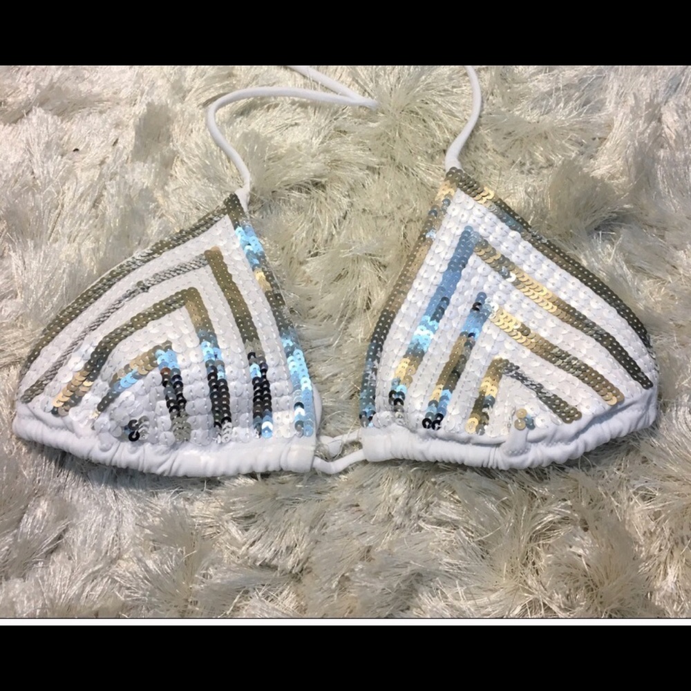 {Victoria Secret} bikini top {M/M}